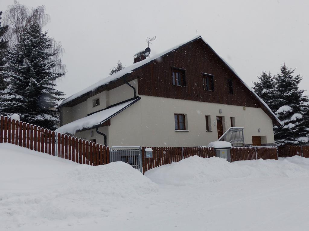 Haus Tolstejn Jiretin pod Jedlovou Exterior foto