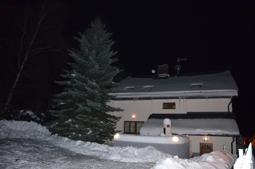 Haus Tolstejn Jiretin pod Jedlovou Exterior foto