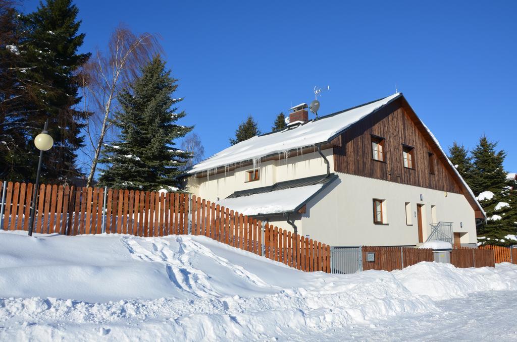 Haus Tolstejn Jiretin pod Jedlovou Exterior foto